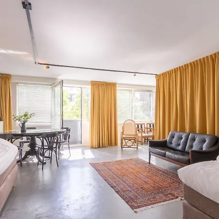 Alojamento de Acomodação e Pequeno-almoço Zeta Beds 2*